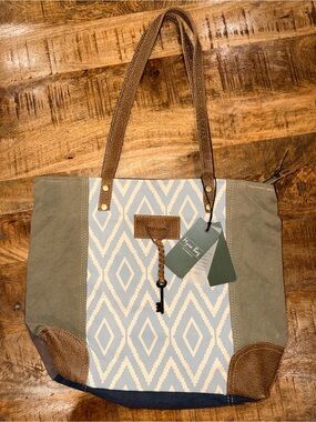 Myra Bag Curio Key Tote Bag-NWT